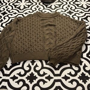Crew neck army green sweater